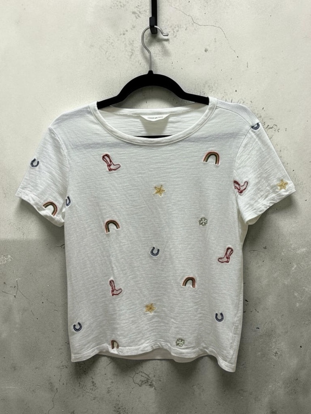 Lucky Brand White Tee Embroidered Rainbow, Horseshoe, Cowboy Boot, Small
